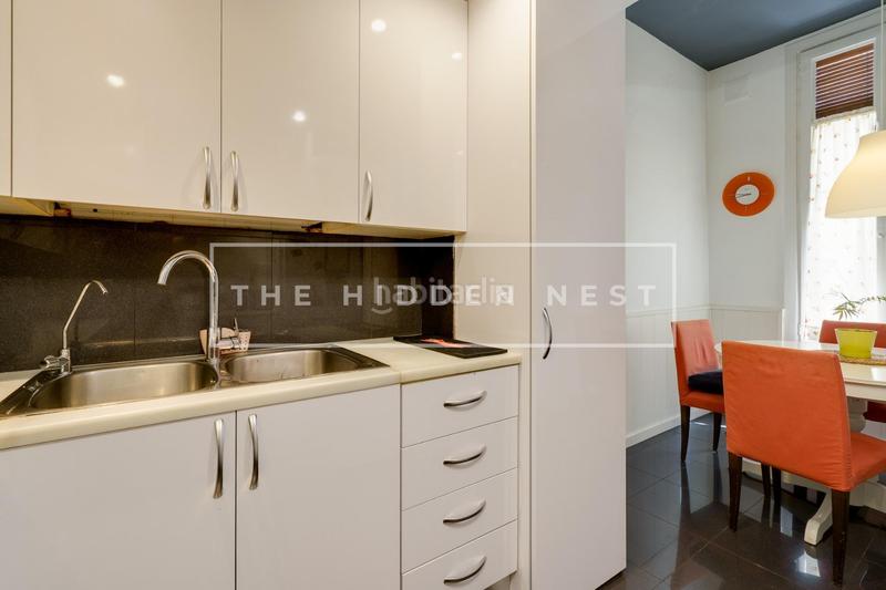 Foto 2806d638-2340-4ab0-bdc9-23f6bf8e5ecc. Casa adossada amb calefacció a Centre Sabadell