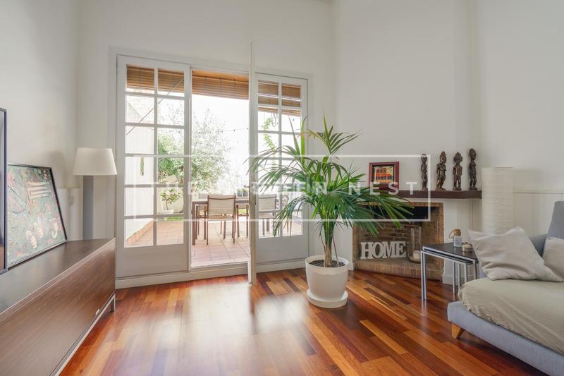 Foto d876e0b4-03a5-4d90-8cb1-58f22d635aee. Casa adossada amb calefacció a Centre Sabadell