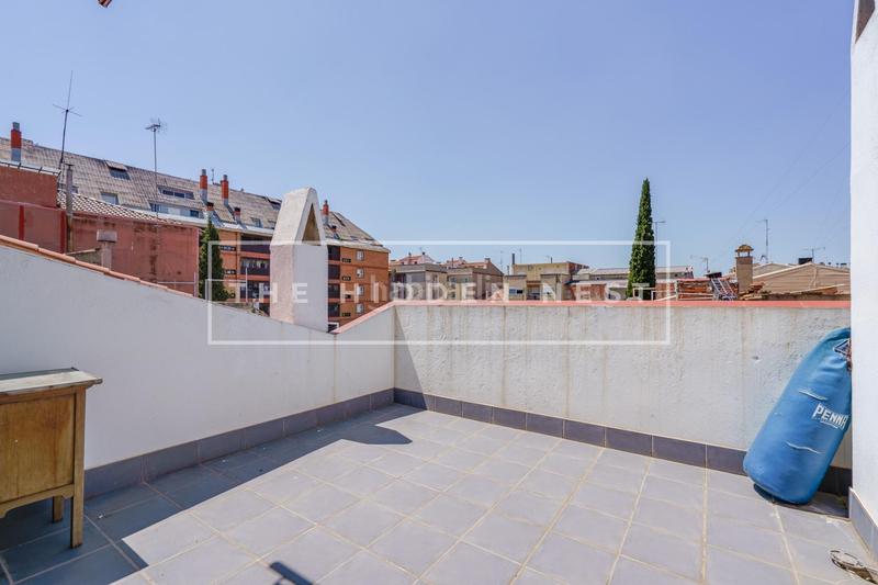 Foto f049037b-d68f-49ad-b402-195602174519. Casa adossada amb calefacció a Centre Sabadell