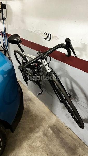 Foto 546686a6-67c9-47ec-9999-ff9ae2cfaef5. Dachwohnung mit parking in Eixample Sant Cugat del Vallès