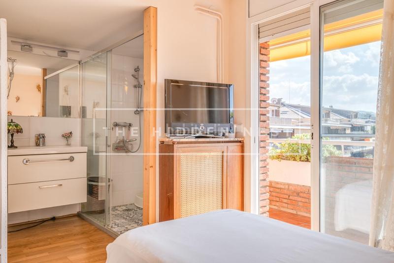 Foto a3219929-7cfd-4852-a245-1be22fc9fc33. Dachwohnung mit parking in Eixample Sant Cugat del Vallès