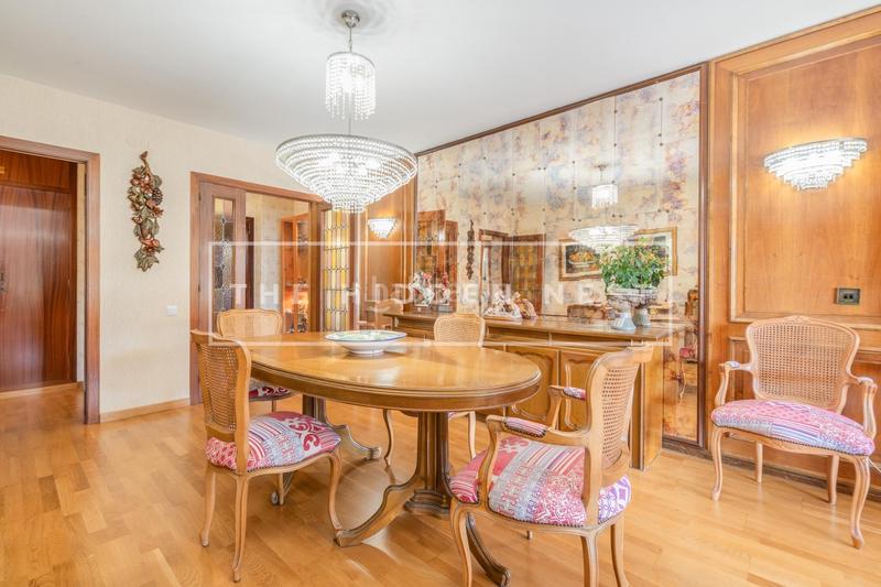 Foto bfbeccbd-0043-4c46-9e72-32adffecf68f. Dachwohnung mit parking in Eixample Sant Cugat del Vallès