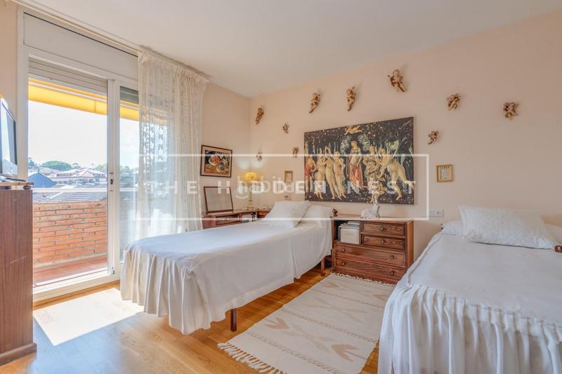 Foto c7af50a4-7526-46ba-9438-72d397f230a9. Dachwohnung mit parking in Eixample Sant Cugat del Vallès