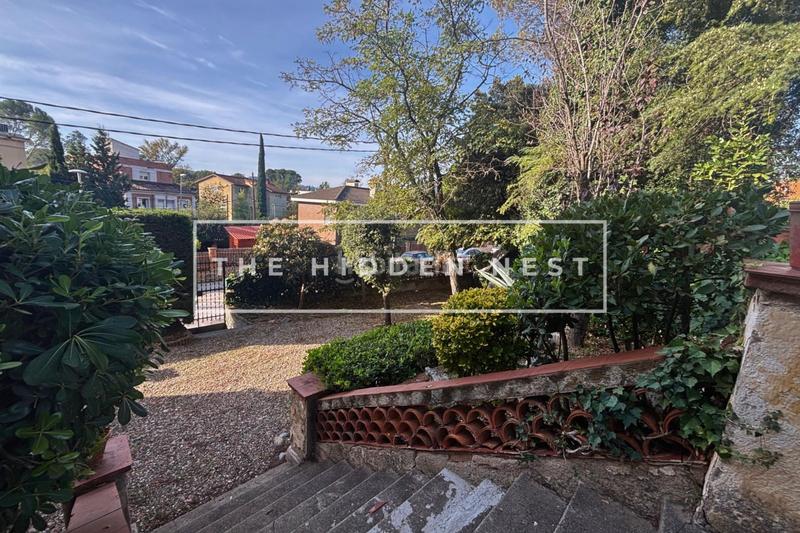 Foto b3336267-adde-4b44-aec0-8f21dbd65dbd. Terrain résidentiel dans Valldoreix Sant Cugat del Vallès