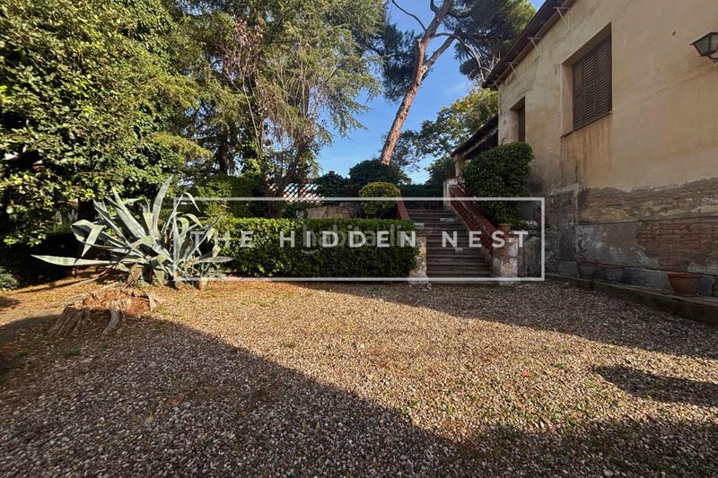 Foto a29667cc-cbb3-430d-861b-386fee92ddff. Casa con parcheggio in Valldoreix Sant Cugat del Vallès