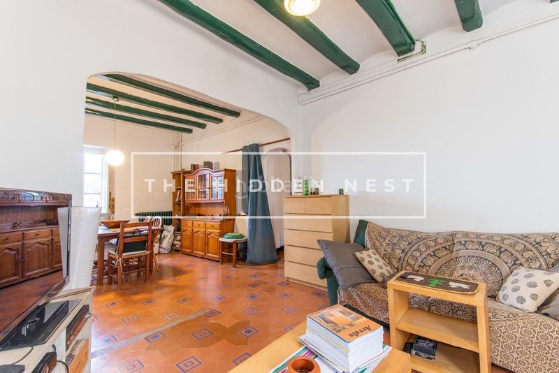 Foto 327243ee-d998-43f1-b583-0eb92e7174a0. Masia a Gelida