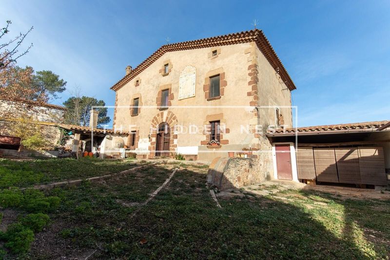 Foto 529d2a5f-6338-41dd-b90b-79ea82605e25. Masia a Gelida