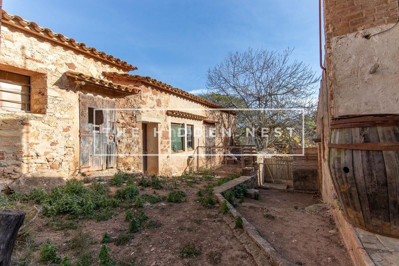 Foto 7b1f15d4-3b6c-4400-89ea-289a0dee4f2c. Masia a Gelida