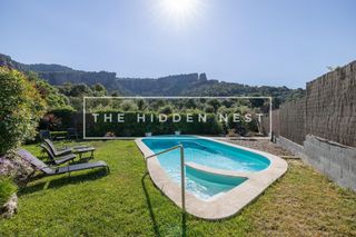 Chalet in Matadepera. Vivienda única de arquitectura singular con espacios abiertos, p