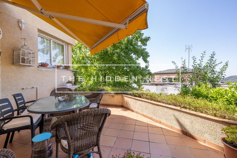 Foto f6b6120c-2134-43e3-8a47-9b2d19568ad8. Xalet amb calefacció aparcament piscina a Matadepera