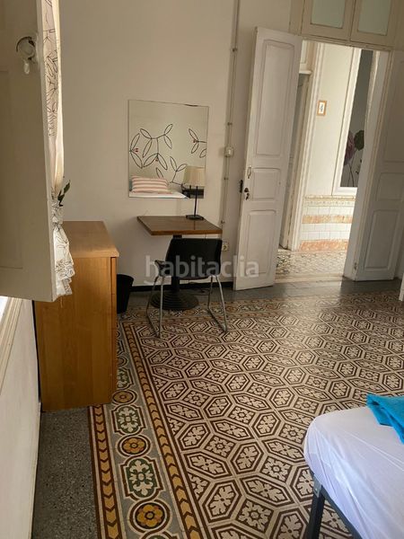 Foto b8d6c5cb-02cd-491e-baf2-32c9c10ab3b2. Edifici a Triana Palmas de Gran Canaria (Las)