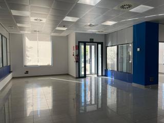 Geschäftsraum in Sur