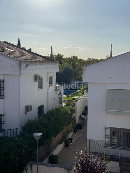 Foto 67fae82b-bced-4717-af9d-663d0a8dd795. Casa a schiera con parcheggio in Oeste Mérida