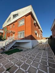 Maison jumelée à Oeste