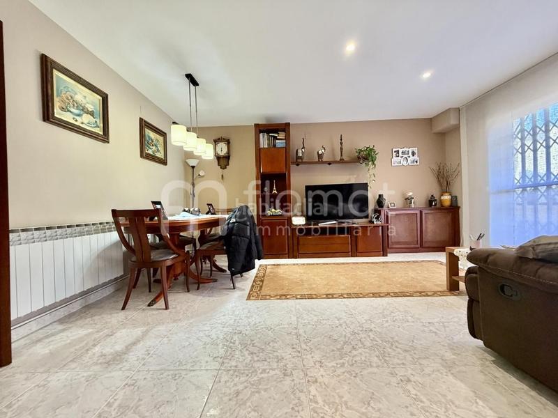 Foto cd6c00c6-0025-494f-b876-05e3bb0b1c65. Casa chalet adosado en venta en Palafolls