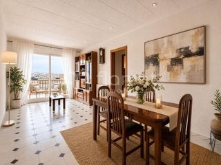 Pis a Centre. Se vende piso en pineda de mar