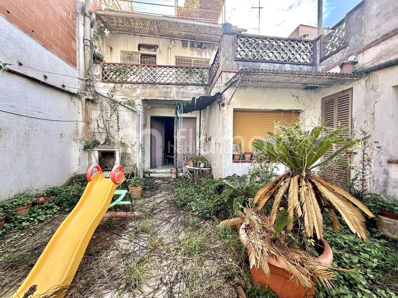 Foto c0d2d28b-3501-45de-8085-96db040e5e4e. Casa amb aparcament a Malgrat de Mar