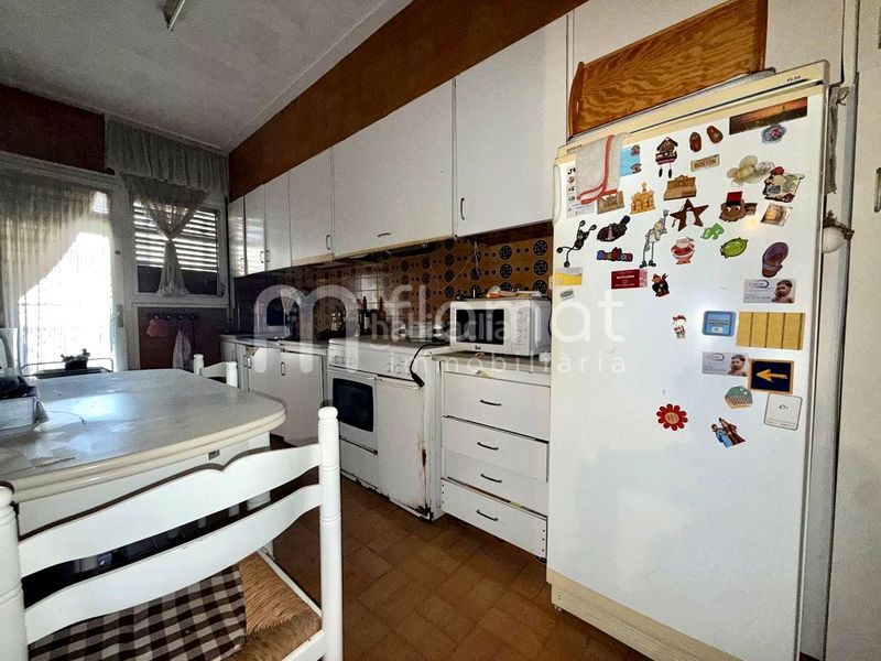 Foto f2db6b3b-9e05-4cde-b2f3-7ff7279391c2. Casa amb aparcament a Malgrat de Mar