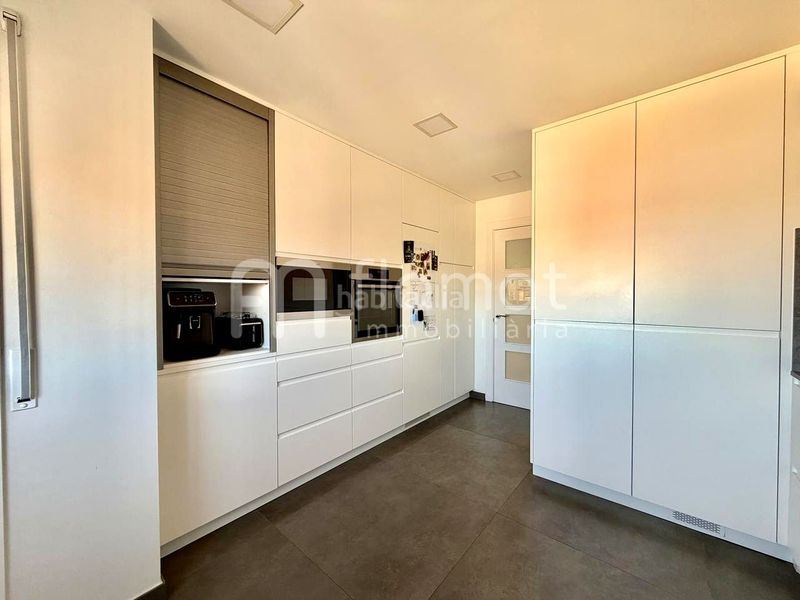 Foto 04b9e80e-9521-4dc0-b59b-0700dec32e1a. Àtic a Malgrat de Mar