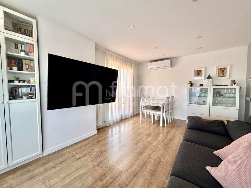 Foto a8df9e67-e1db-48de-99e9-c046c81e1f21. Àtic a Malgrat de Mar