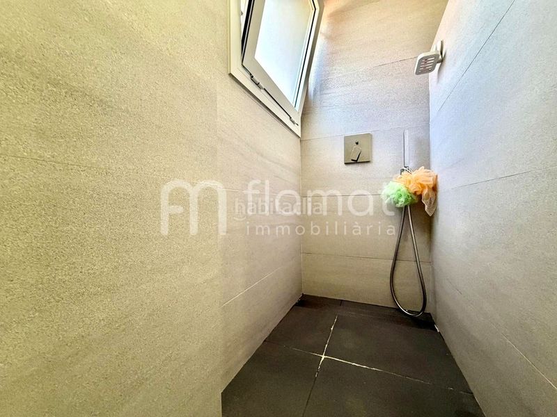 Foto f6759cc7-da53-4d97-b76b-b6cbf3fafe13. Àtic a Malgrat de Mar