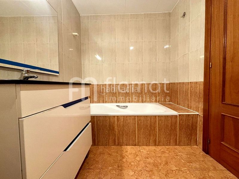 Foto e8aee22a-e49d-48df-99d5-2e49b7c494db. Pis a Malgrat de Mar