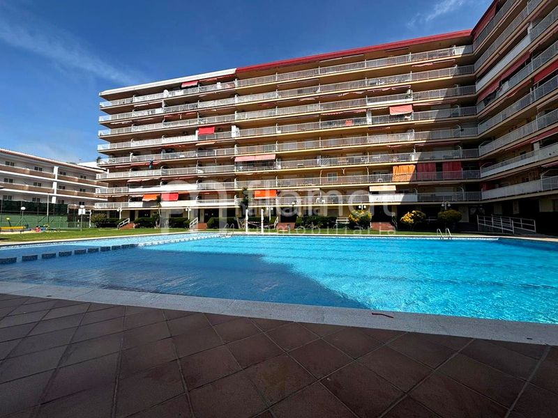 Foto b86abd60-fadc-48d4-9360-7ffca2545c2c. Rent flat with pool in Malgrat de Mar