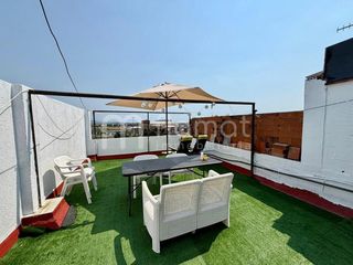 Duplex in Sagrada Família. Se vente ático dúplex en malgrat de mar