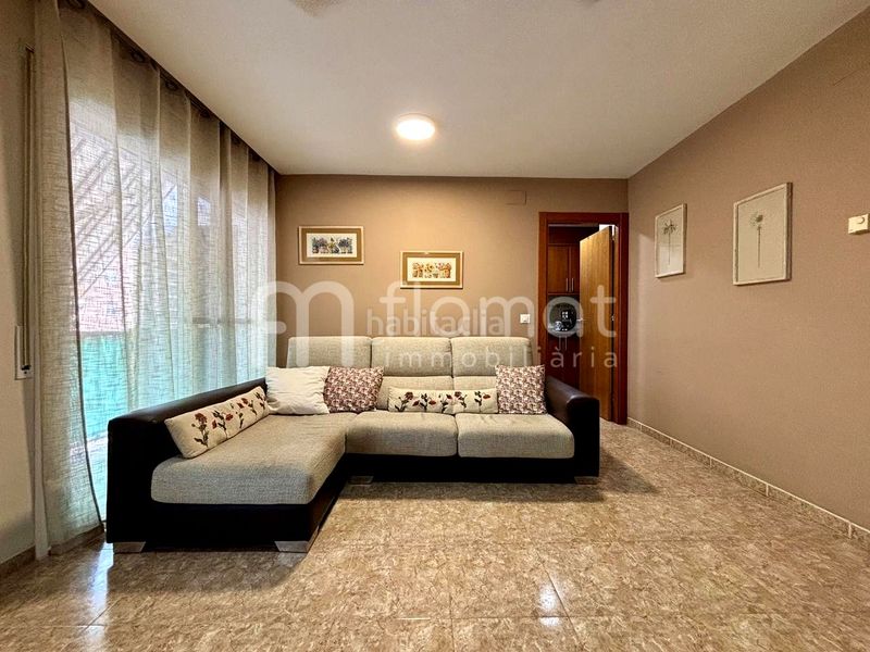 Foto bf5093a4-4b4e-4a05-b5d1-f347cc52cced. Duplex dans Malgrat de Mar