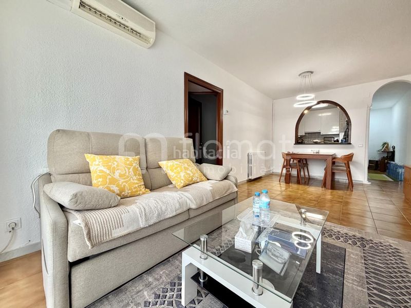 Foto 77f86d85-45fe-4d81-9e69-27272d12386e. Piso  en venta en Malgrat de Mar
