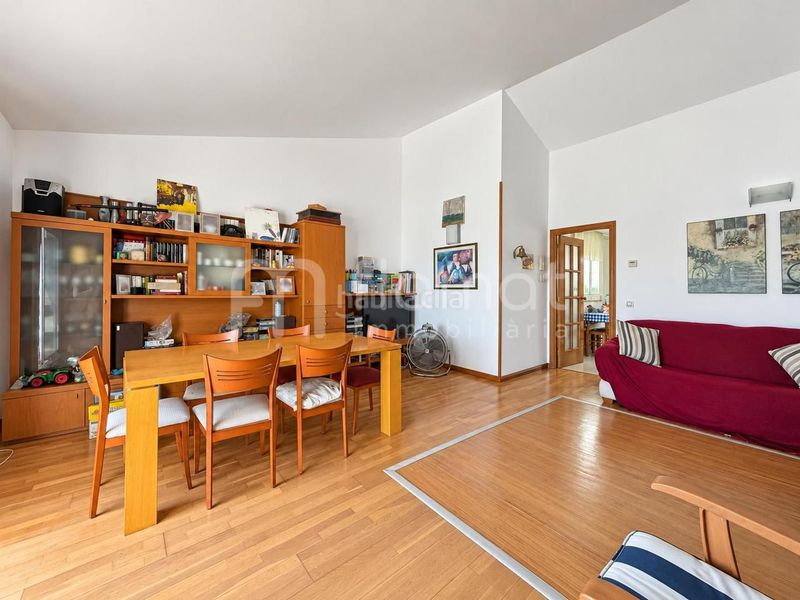 Foto c39d8f93-fd03-4f78-9177-df206047a38c. Appartement avec parking dans Malgrat de Mar