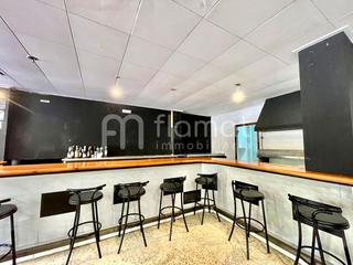 Local commercial  Carrer de josep maria folch i torres 23. Se vende local en malgrat de mar