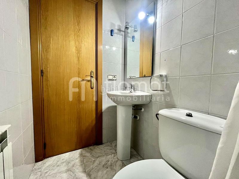 Foto c02e1a9a-c844-4d8e-8955-75dd963a08f3. Piso  en venta en Malgrat de Mar
