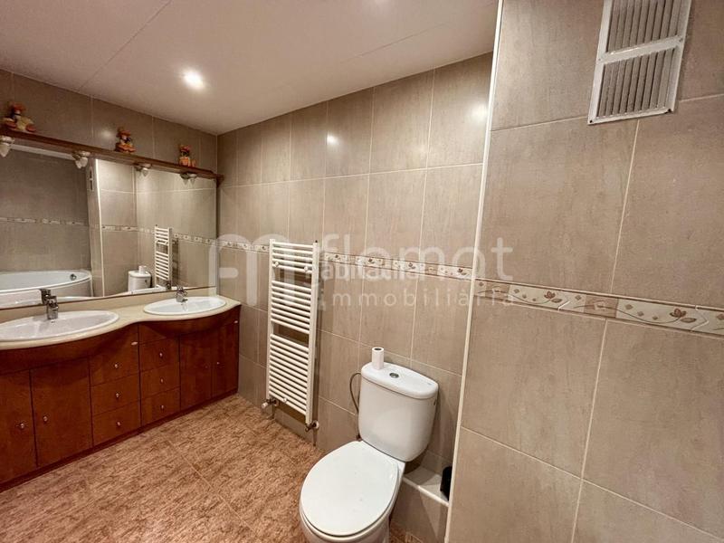 Foto 875cb71f-aaca-48cb-a92b-427a391fb543. Piso  en venta en Malgrat de Mar