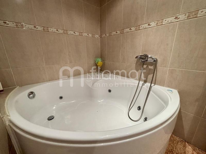 Foto f8a29208-7350-4fd8-a90d-eb6d5e099436. Piso  en venta en Malgrat de Mar