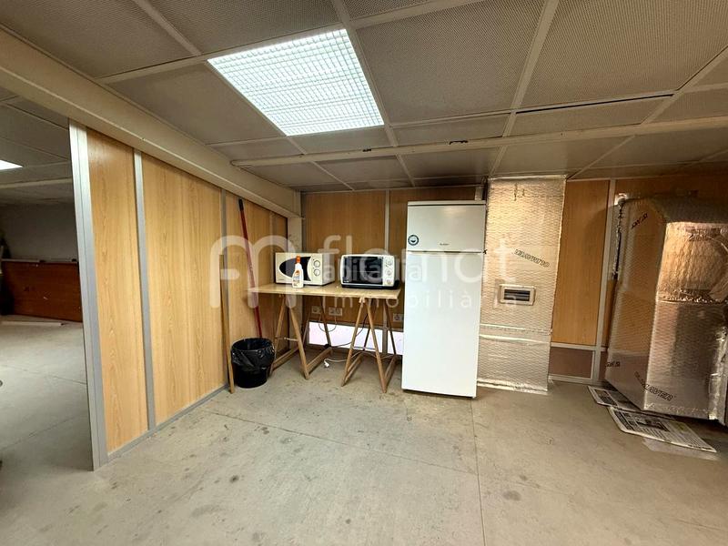 Foto ddec333f-9d37-47db-9ffb-36e4685c7058. Alquiler local comercial se alquila local en Centre Pineda de Mar