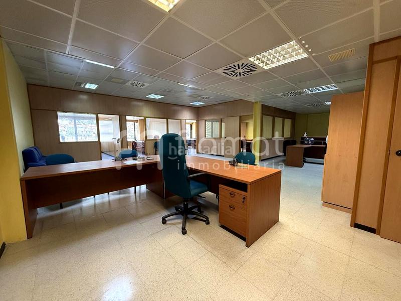 Foto 6725e56e-0942-4813-9997-07c027d9bc4f. Location local commercial dans Centre Pineda de Mar