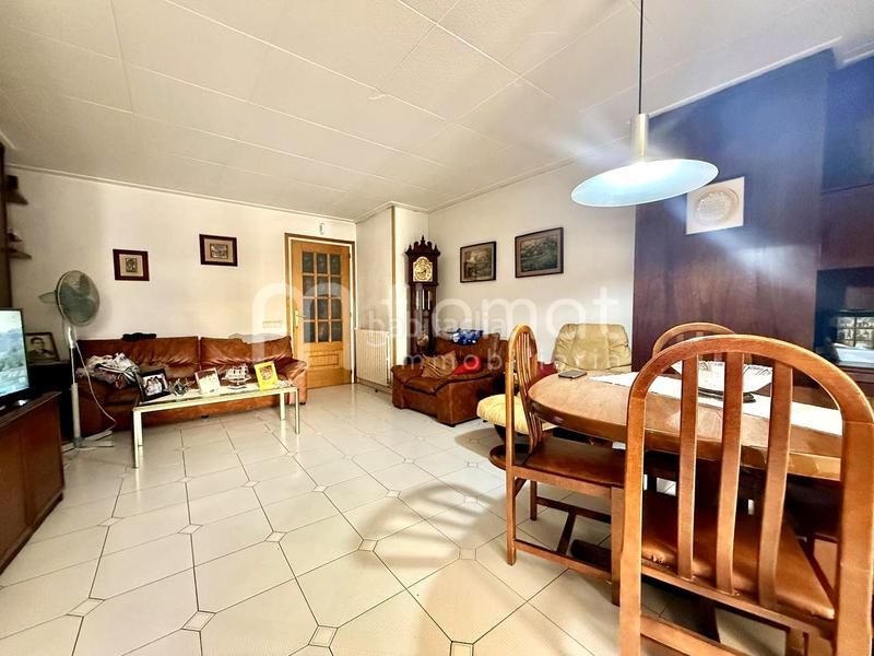 Foto 41892d71-dc95-4831-8475-6318f225dce4. Casa se vende edificio emblemático en el corazón en Tordera