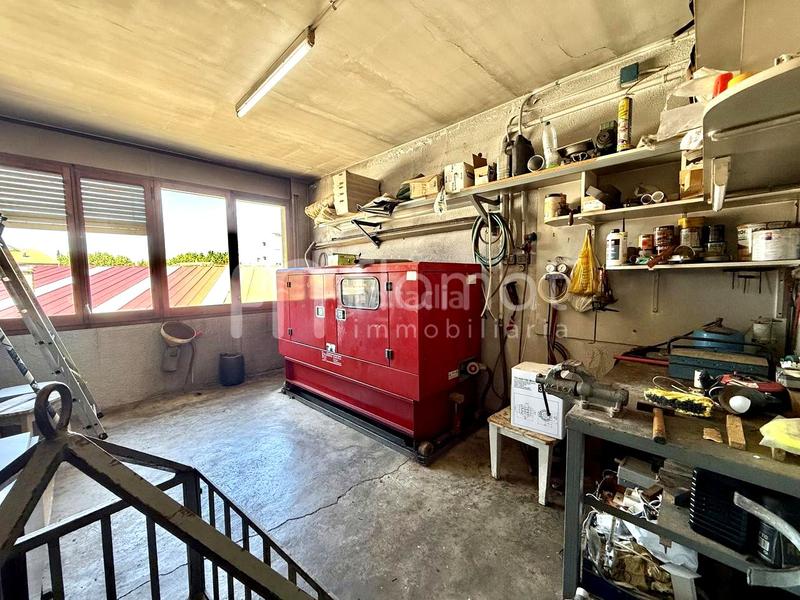 Foto 5fd3437d-c484-43b9-81f7-ab89cdfec3bf. Casa se vende edificio emblemático en el corazón en Tordera