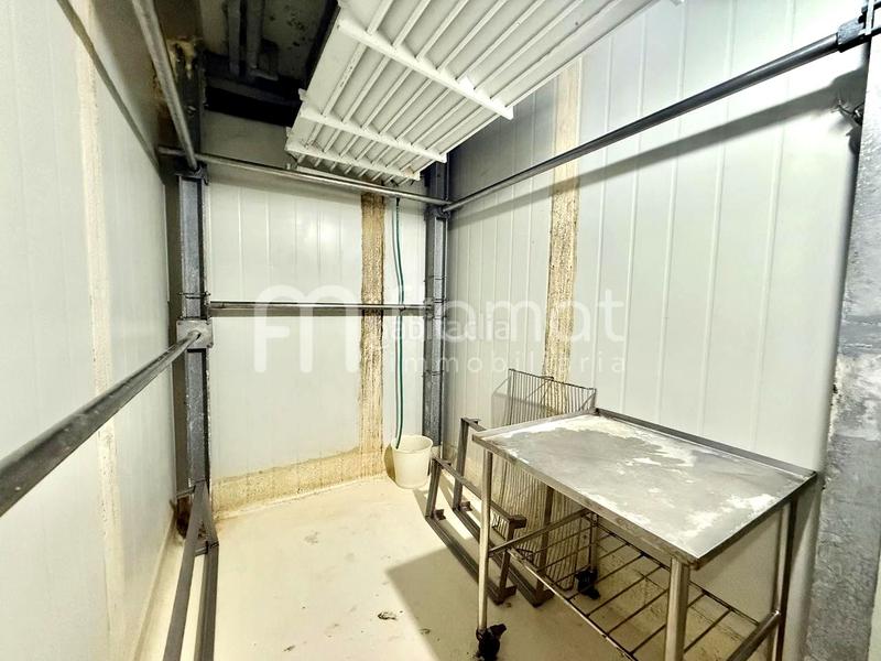 Foto b30e476a-9871-4028-889e-cf63b2ad61e2. Casa se vende edificio emblemático en el corazón en Tordera