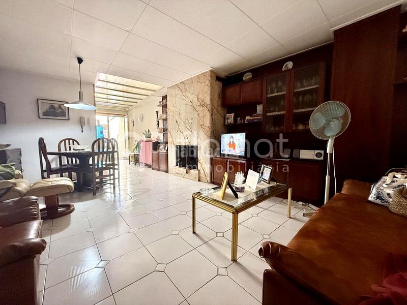 Foto d92b420e-5743-4b12-ada3-9b45e886252b. Casa se vende edificio emblemático en el corazón en Tordera