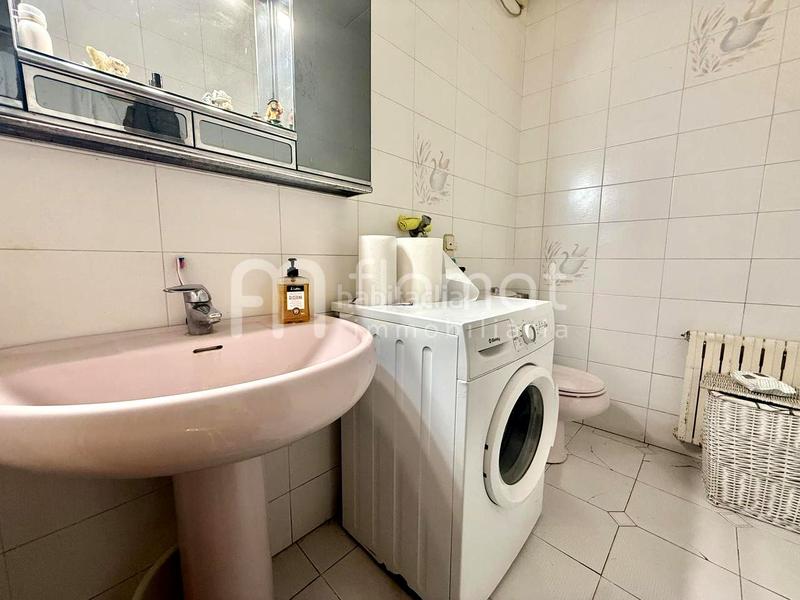 Foto d934caf4-ad26-4543-9fbd-be80e61a8bd0. Casa se vende edificio emblemático en el corazón en Tordera