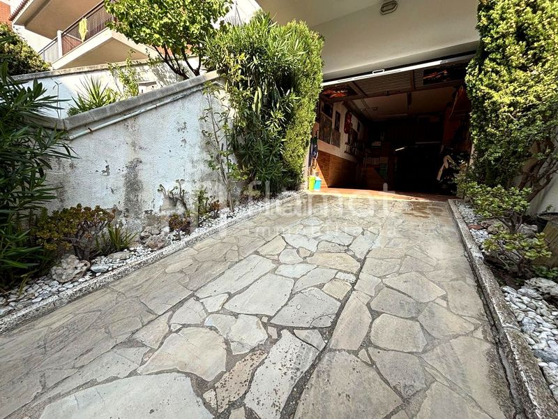 Foto 597ce8aa-838e-48ea-a752-c24522b30494. Casa  en venta en Malgrat de Mar