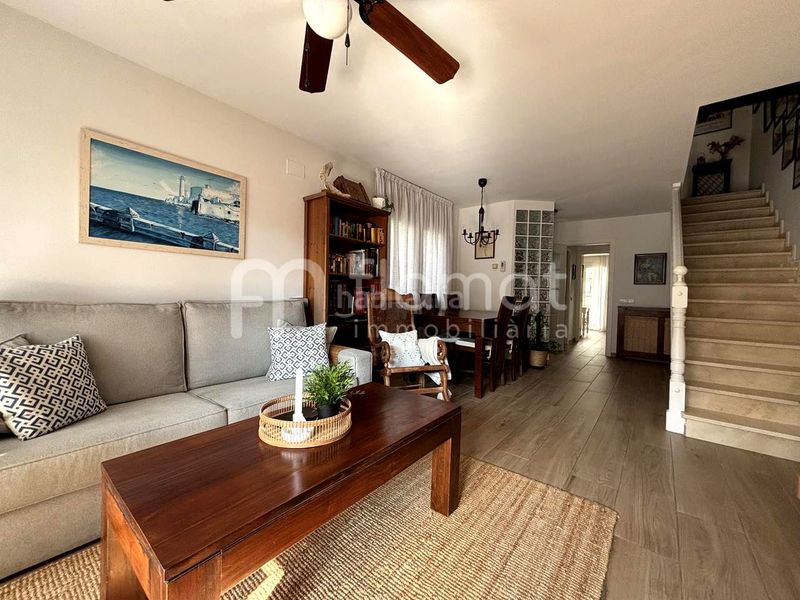 Foto ab63a4c5-7704-4460-99b8-3684b31cf346. Casa  en venta en Malgrat de Mar