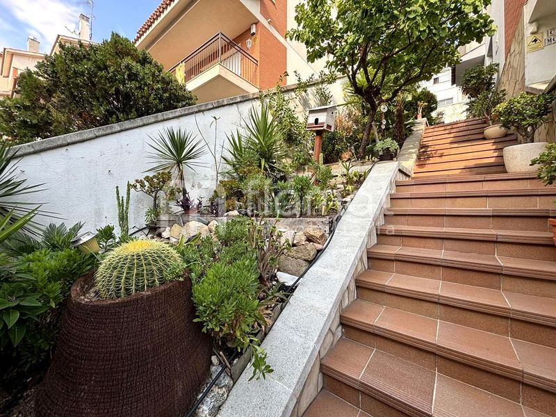 Foto b3ec197d-625c-4d6e-a0d9-e9829250cda1. Casa  en venta en Malgrat de Mar