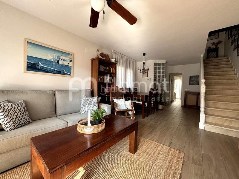 Foto ab63a4c5-7704-4460-99b8-3684b31cf346. Casa in Malgrat de Mar