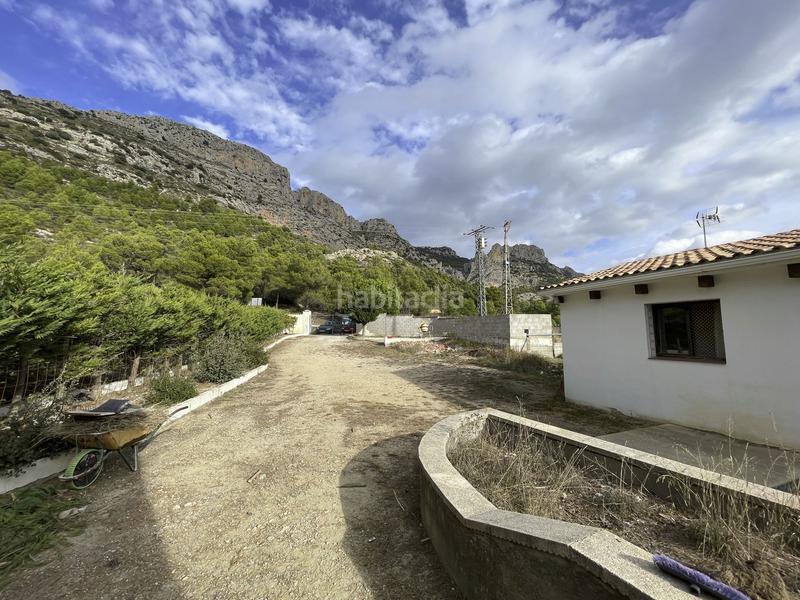 Foto b82873e9-3af7-47b4-8a9a-ad53d993b45a. House in Confrides