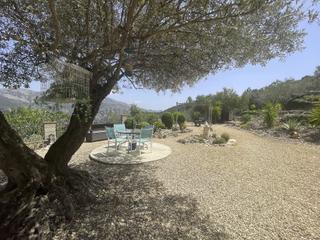 Casa a Confrides. Villa en la montaña con casa de invitados