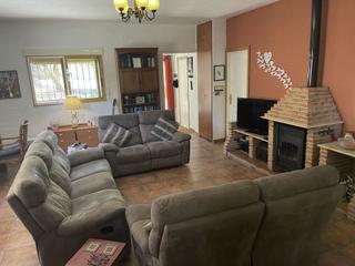 Casa a Confrides. Villa en la montaña con casa de invitados