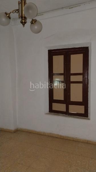 Foto e1b2b563-93d1-44f5-986e-86f25840e07f. Casa en calle molinos 14 se vende gran casa en alhendin en Alhendín